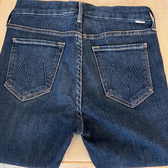 Mother Denim Looker Ankle Fray Dark Wash - Picture 7 of 7